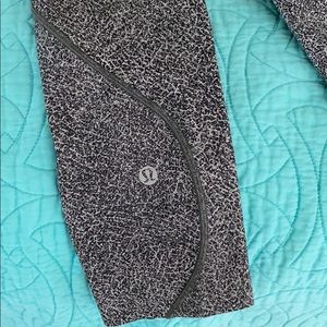 Lulu lemon cropped leggings 4